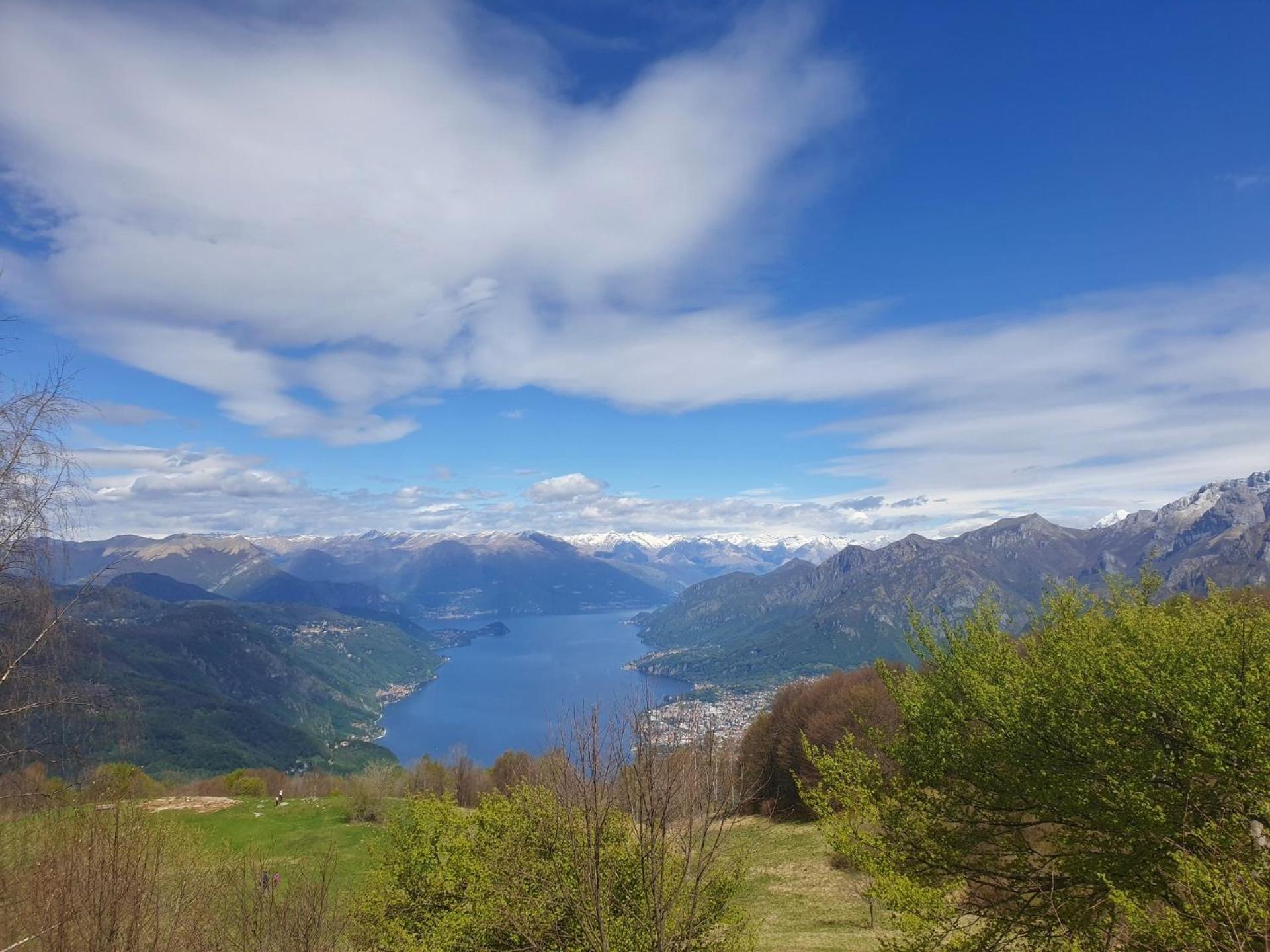 Casa Vacanza La Terrazza Valbrona Exteriör bild